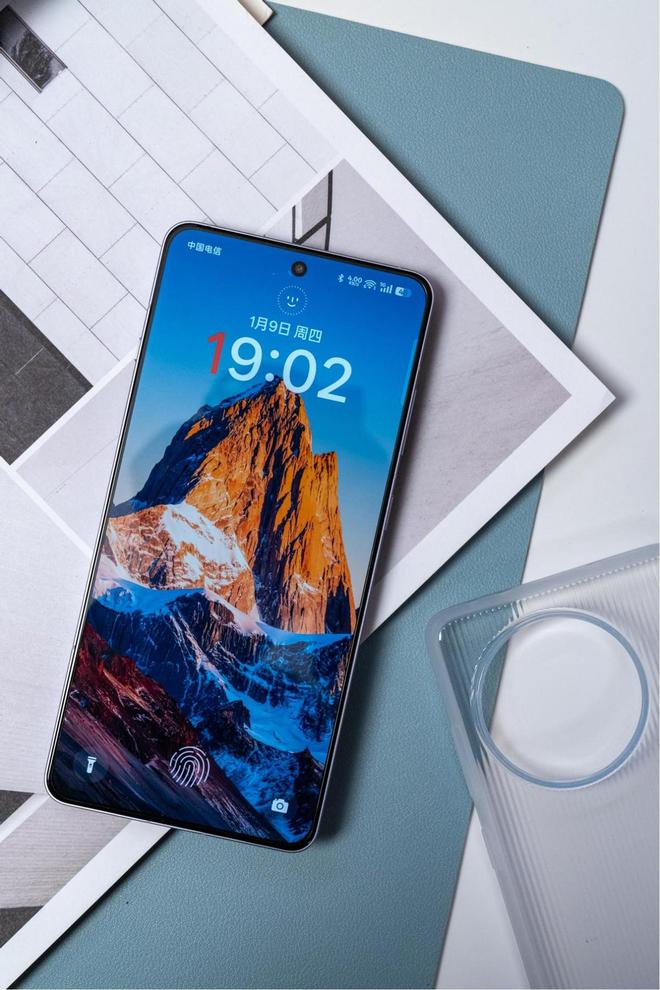 0 Pro：国补当下性价比直屏手机该怎么选爱游戏体育一加Ace 5 Pro与红米K8(图1)