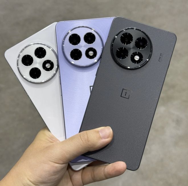 0 Pro：国补当下性价比直屏手机该怎么选爱游戏体育一加Ace 5 Pro与红米K8(图3)