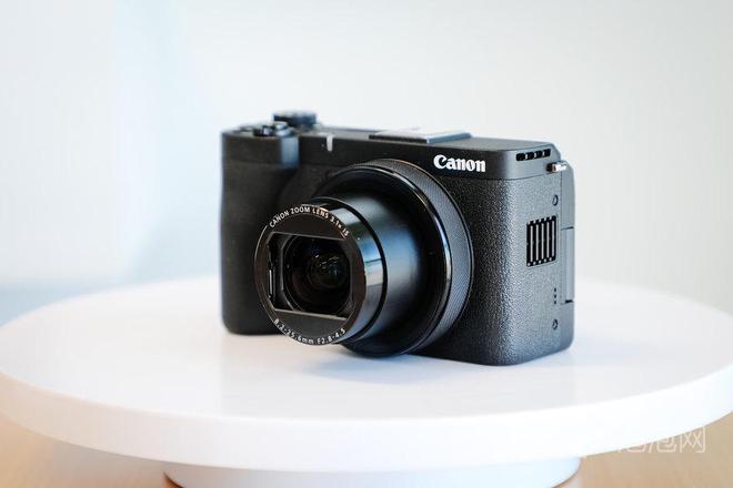 机 佳能PowerShot V1上手爱游戏平台画质更好还十分轻便的随身(图2)