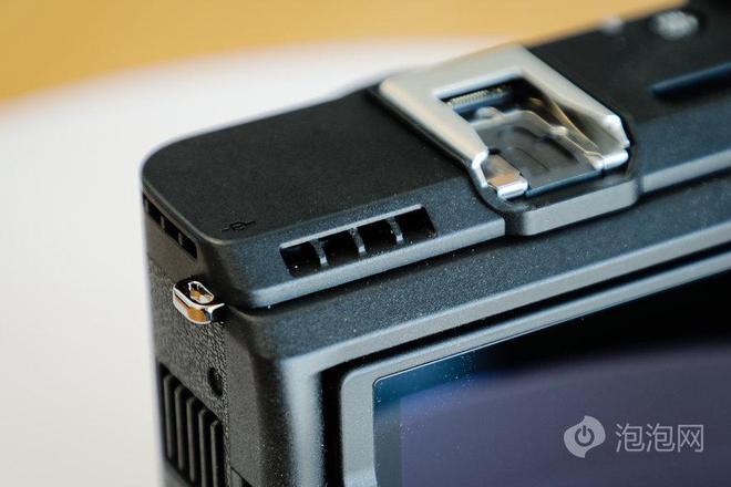 机 佳能PowerShot V1上手爱游戏平台画质更好还十分轻便的随身(图6)