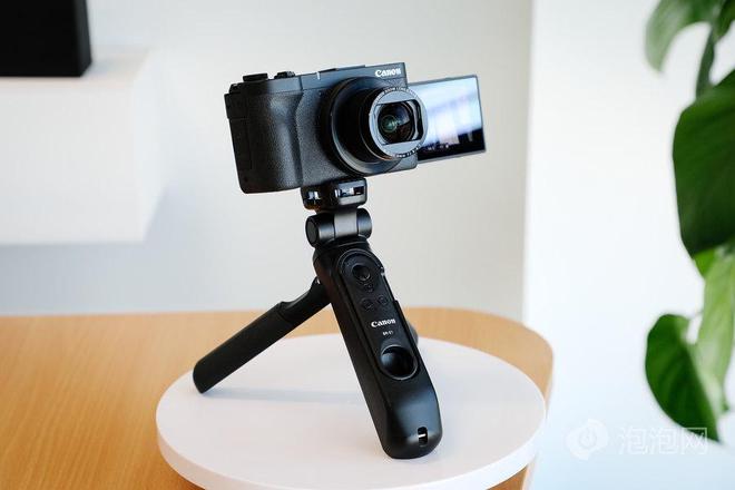 机 佳能PowerShot V1上手爱游戏平台画质更好还十分轻便的随身(图11)